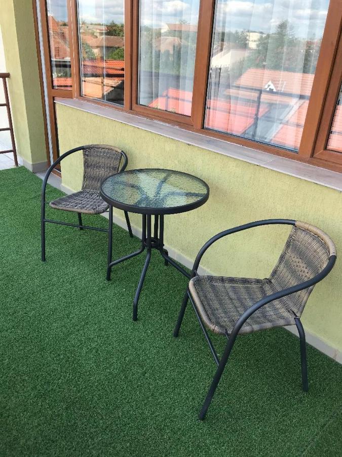 Sole Apartment 2 Сату Маре Екстериор снимка